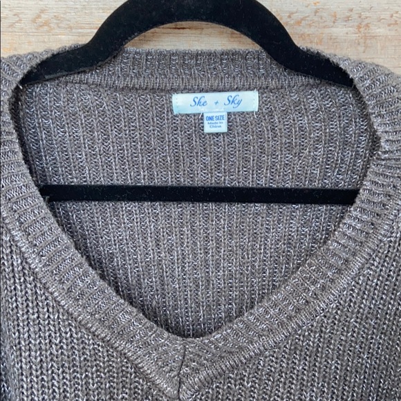 She + Sky loose sweater one size - Picture 3 of 7
